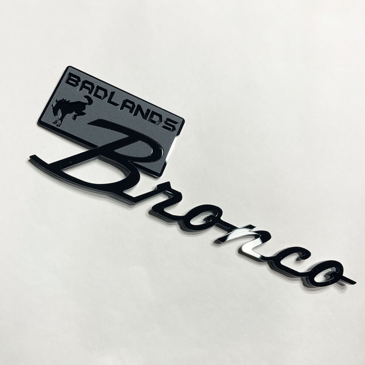Bronco Badlands Fender Badges Tailgate Emblem 3D Badge Black vs Grey