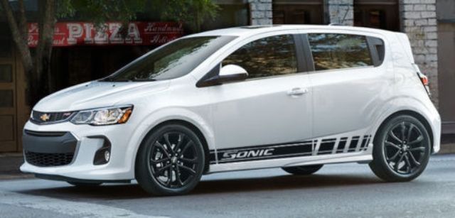 2X ବହୁବର୍ଣୀୟ ଗ୍ରାଫିକ୍ସ ଚେଭ୍ରୋଲେଟ୍ ସୋନିକ୍ ସିମ୍ବଲ୍ କାର୍ ରେସିଂ ଭିନ୍ୟଲ୍ ଡିକାଲ୍ ସ୍ଟିକର୍
