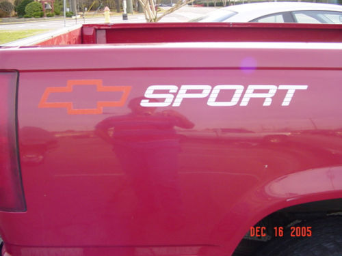 2 x CHEVROLET SPORT TRUCK BEDSIDE Stickers Decals CHEVY