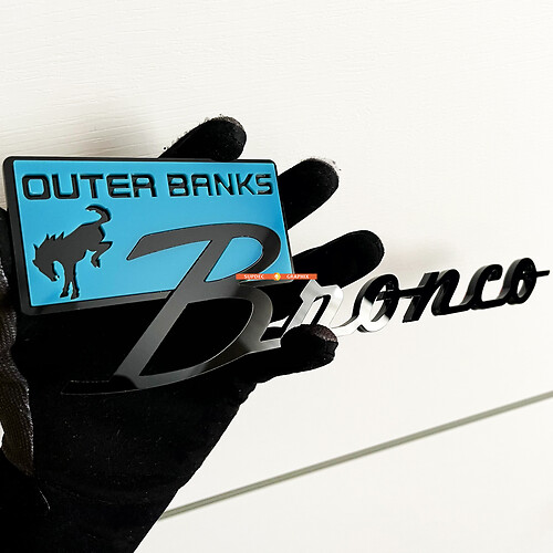 Bronco Outer Banks Fender Badges Tailgate Emblem 3D Badge Blue vs Black