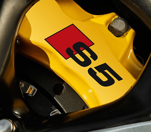 Audi S5 பிரேக் கேலிபர் டெக்கல்ஸ் ஸ்டிக்கர்கள் வைனில் எம்பிளம் கிராபிக்ஸ் லோகோ
