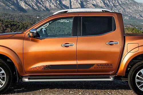 Nissan NP300 NAVARA Expedition 2016 side stripe stickers decal graphics